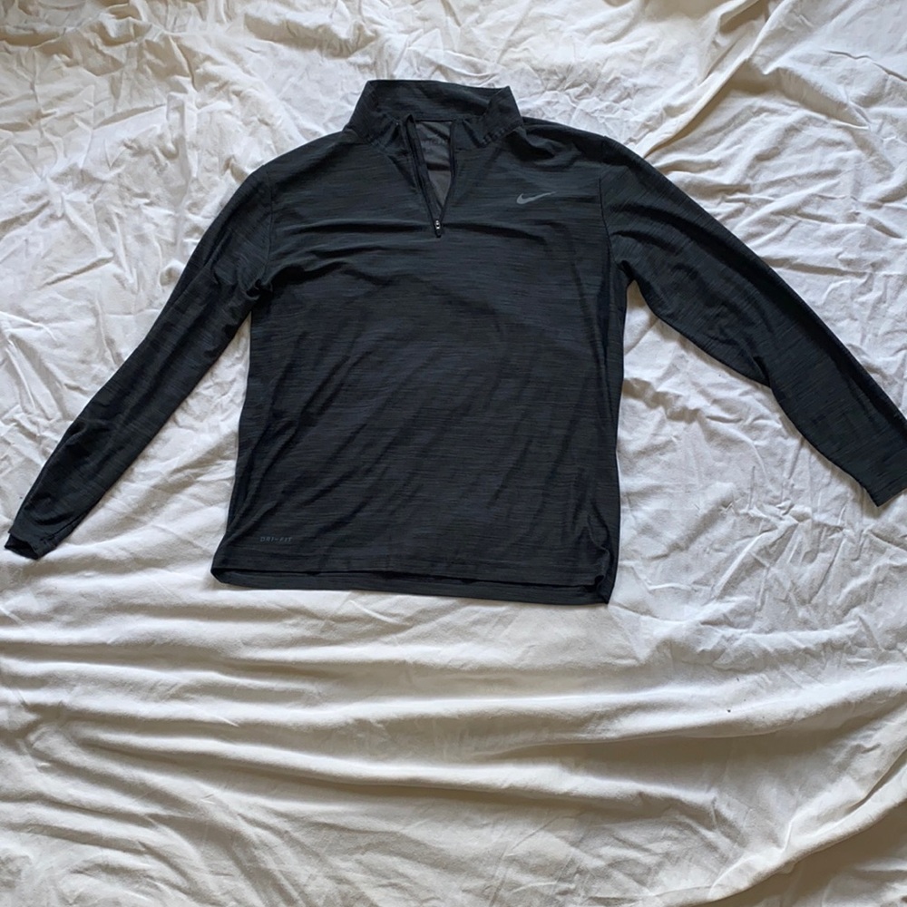 Nike Dri-Fit Pull Over